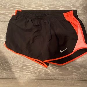 women’s nike pink and black shorts